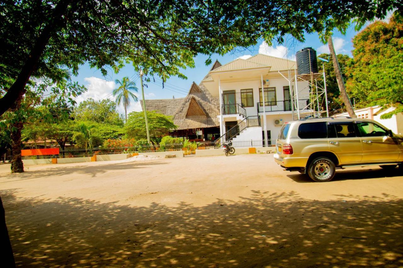 Flamingo Hotel Kinyerezi Dar-es-Salaam Eksteriør bilde